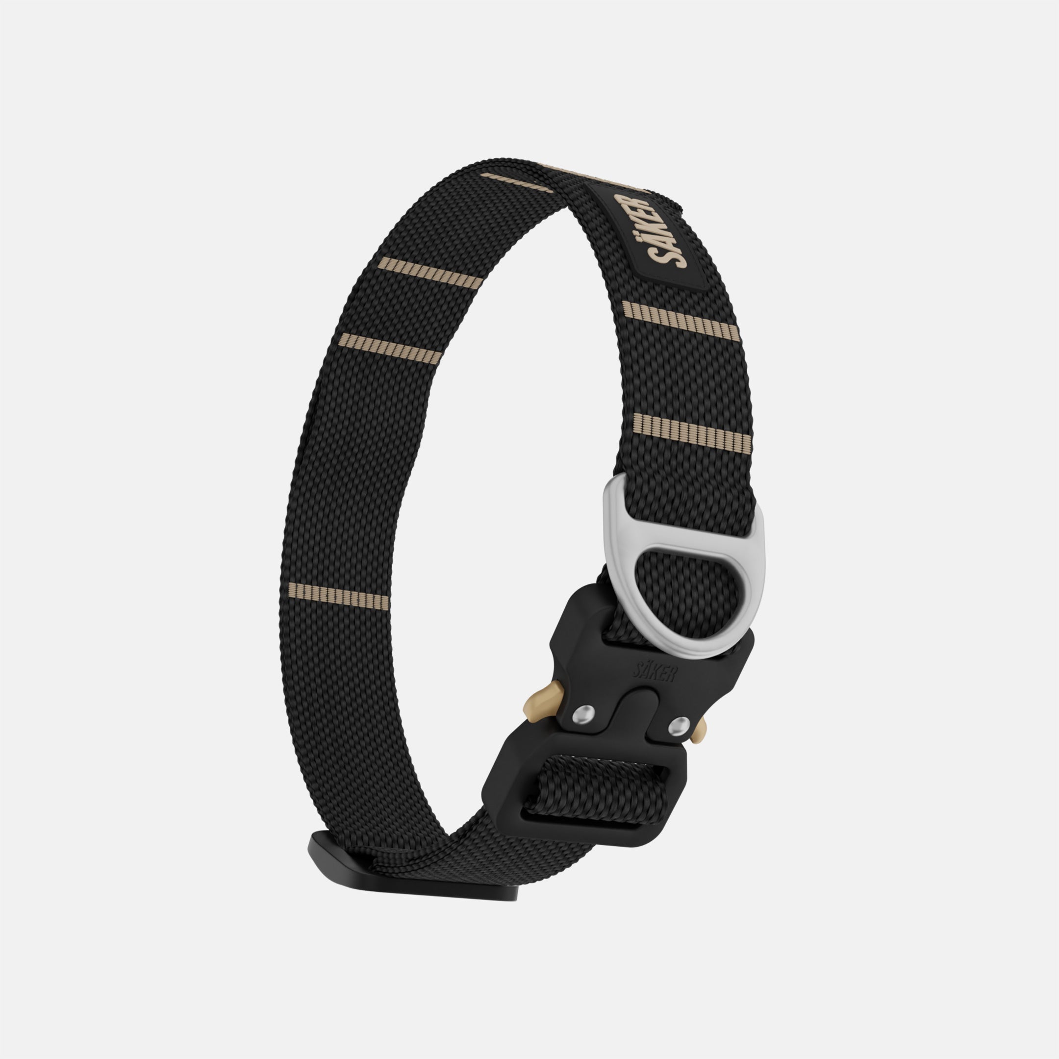 Vertical view of Canyon Collar in Black