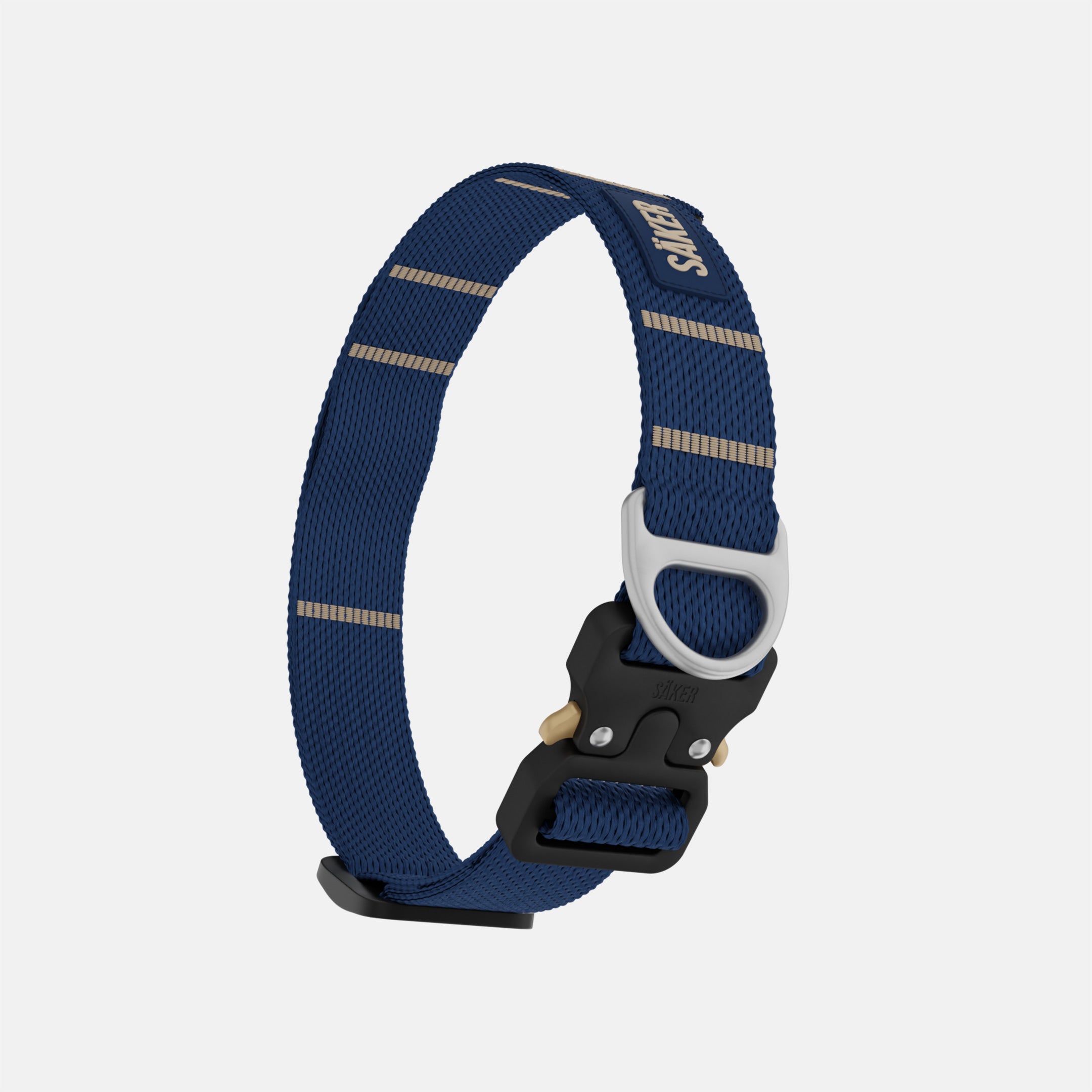Vertical view of Canyon Collar in Peak Blue