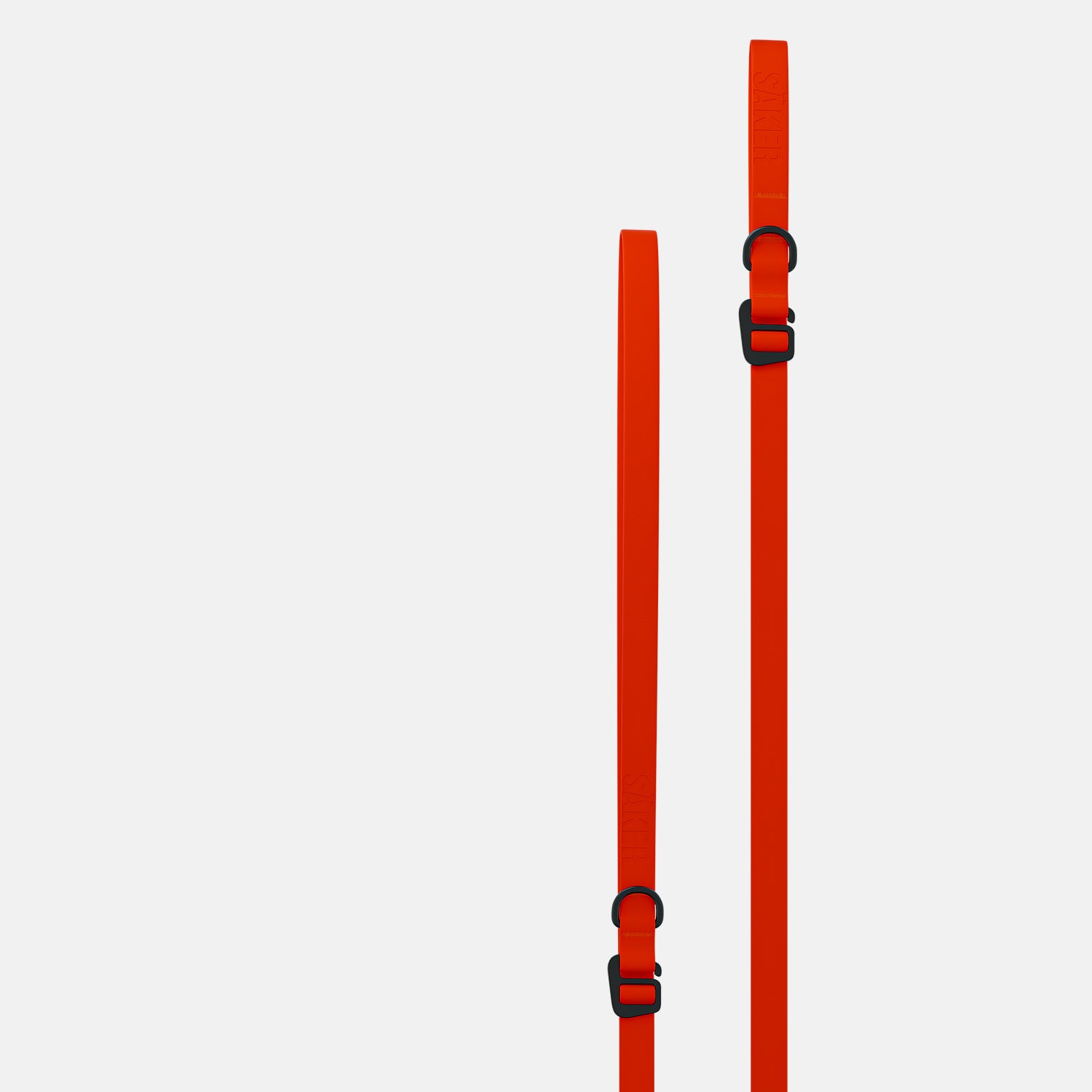 Image of the adjustable length of the Kelp™ leash in Alpine Orange